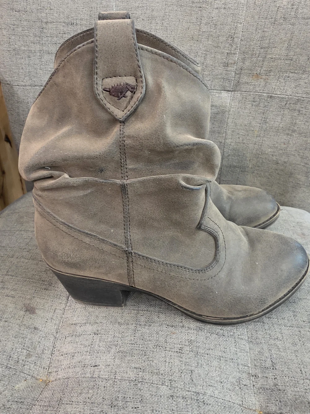 Rocket Dog Girls Sheriff Vintage BrWomen's Slouch Suede Ankle Boots - Gray